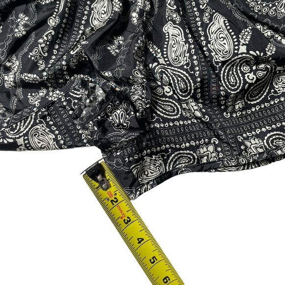 Free People Movement The Way Home Black Bandana Paisley Print Lined Shorts Med - Picture 6 of 10